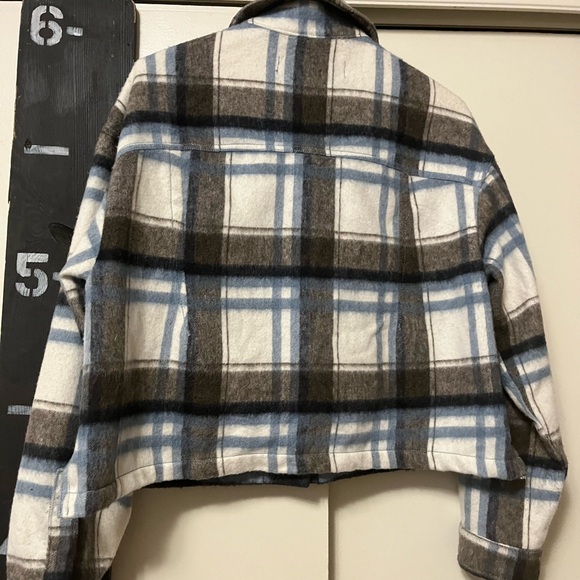 Zara Flannel Cropped jacket collared button down blue white black plaid - Picture 2 of 8